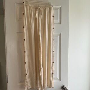 NWOT Salty Lemon Cream Button Side Flowy Summer Beach Pull on Pants Size M